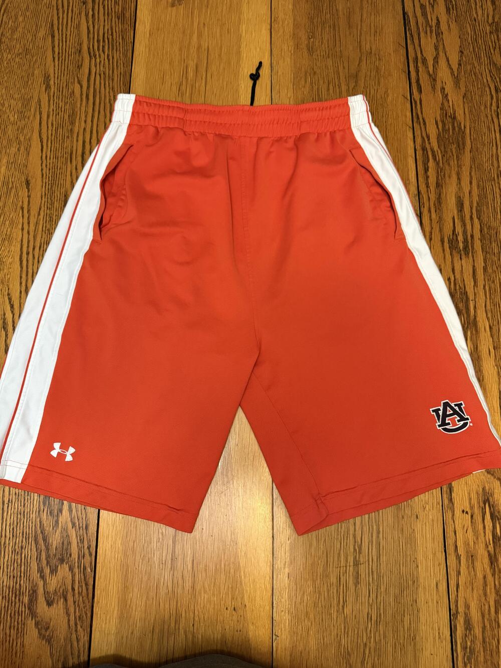 Auburn Tigers Shorts Mens Large NCAA Basketball Under Armour AU NCAA College